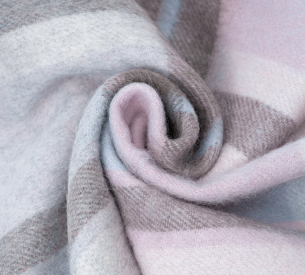 AUSTRALIAN SHEPHERD® 100% Wool Check Scarf Solara - Image 34