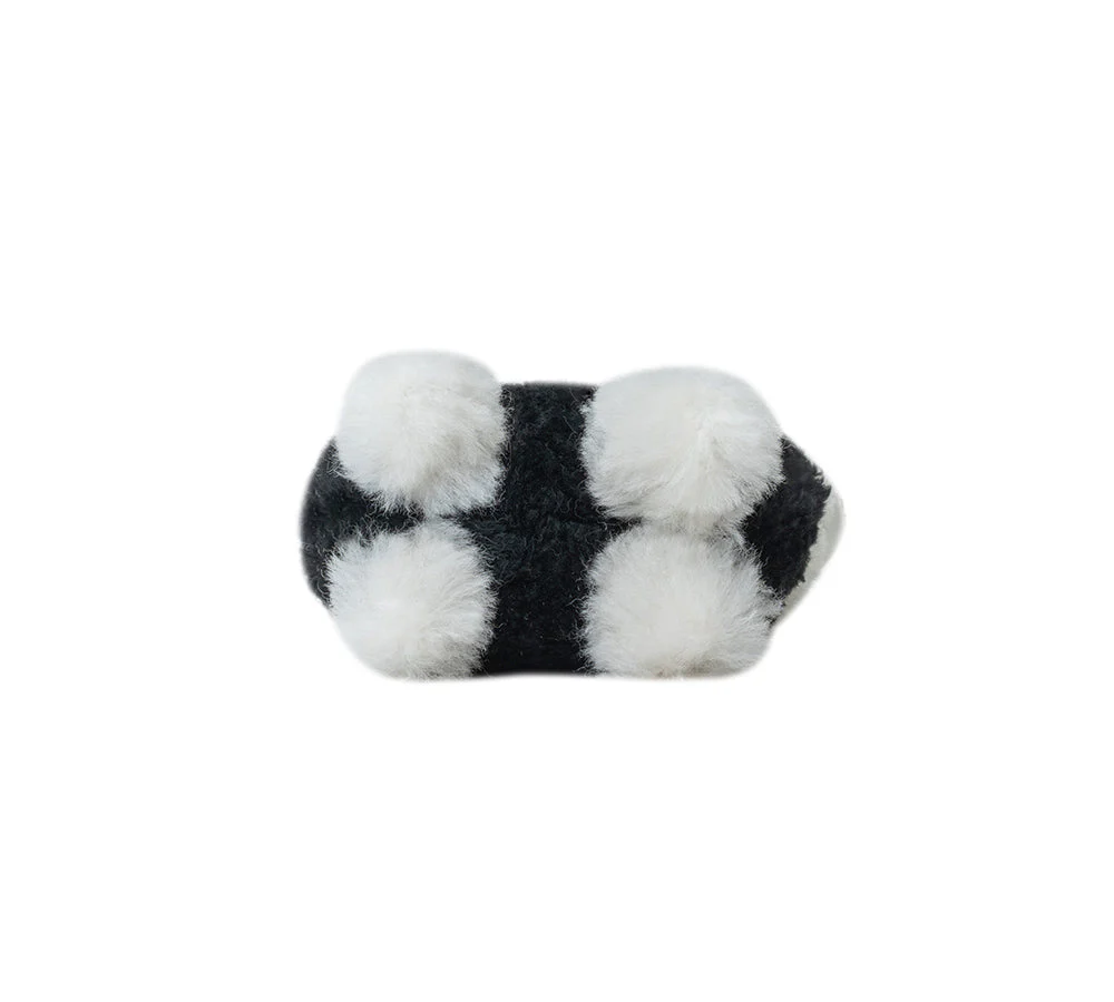 UGG Keychain Fluffy Alpaca MooMoo - Image 40