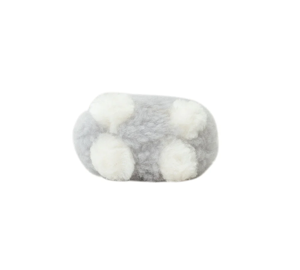 UGG Keychain Fluffy Alpaca MooMoo - Image 5